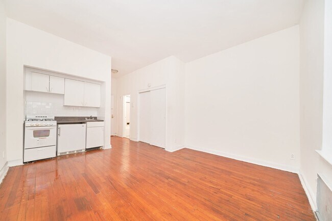 Foto del edificio - Large Studio in the heart of Hells Kitchen