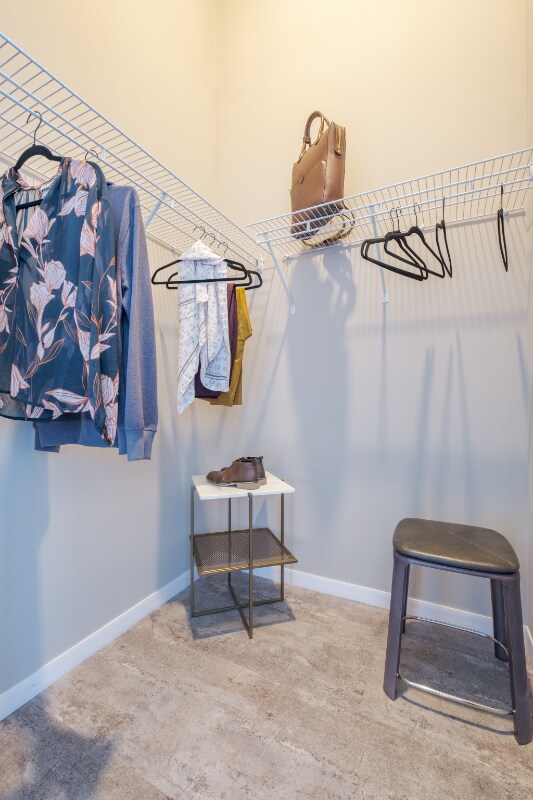 Building Photo - 932 W Washington Blvd