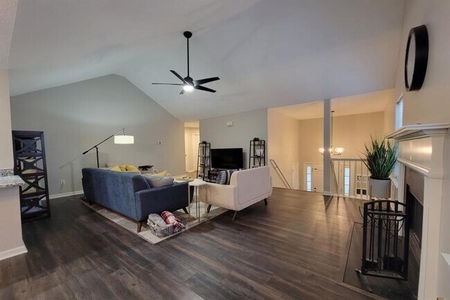 Foto del edificio - 3110 Crest Ridge Cir SW