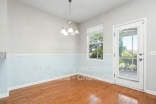 Building Photo - 407 Greywood Ln