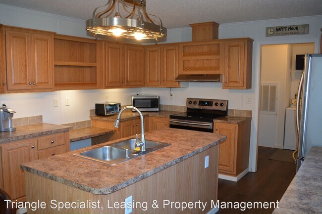 Building Photo - 3 br, 2 bath House - 105 Old Bridge Court