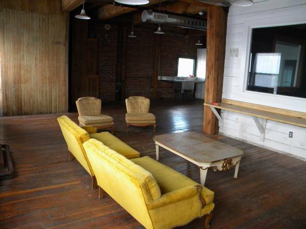Foto del edificio - 1427 W 9th St