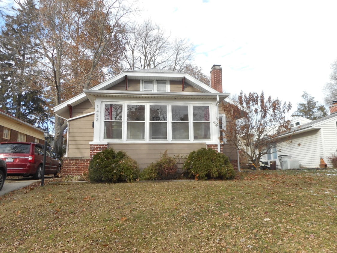 1452 Riverview Ave, Decatur, IL 62522 House Rental in Decatur, IL