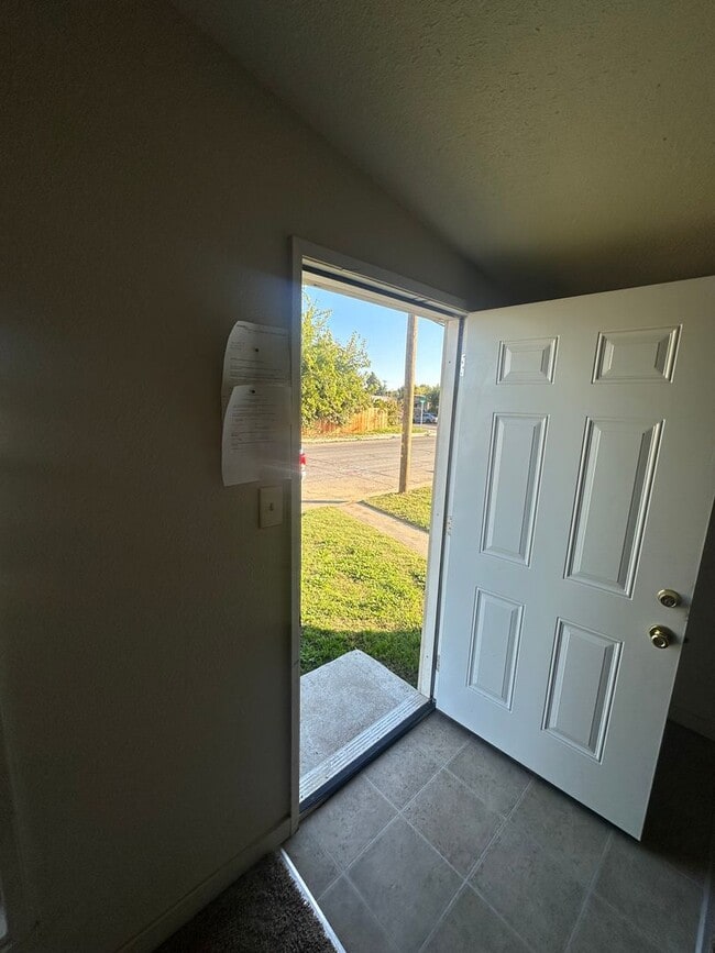 Photo - 1350stua Apartment