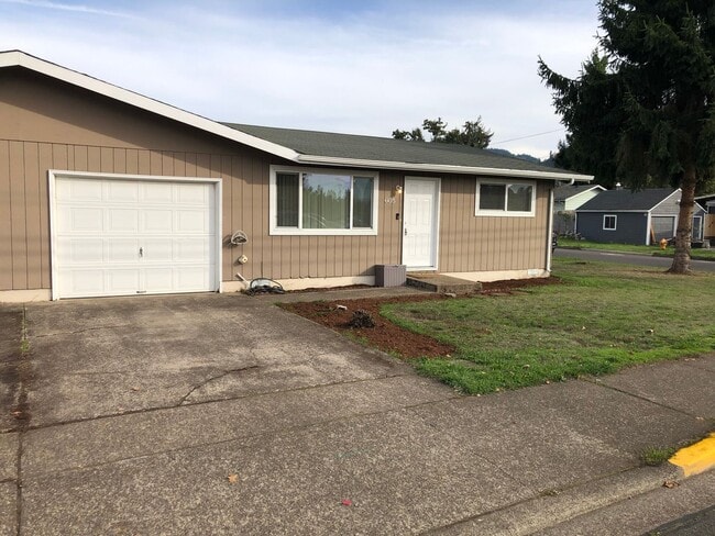 Foto del edificio - Beautifully updated 2 bed/1bath duplex in ...