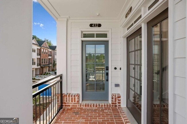 Building Photo - 432 Burton Dr