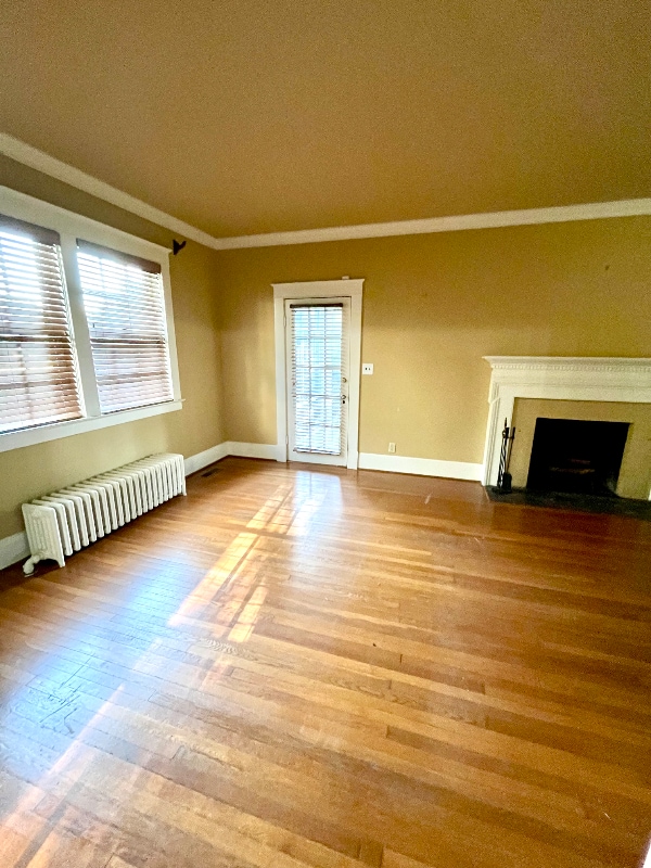 Foto del edificio - 244 Meadowbrook Rd
