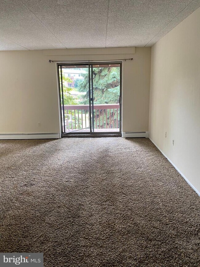 Foto del edificio - 280 Bridgewater Rd