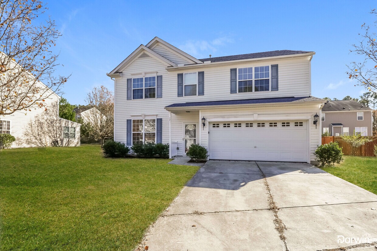 Foto principal - 17 Heatherford Court, Durham, NC 27704