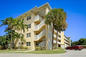 Building Photo - 230 N Federal Hwy