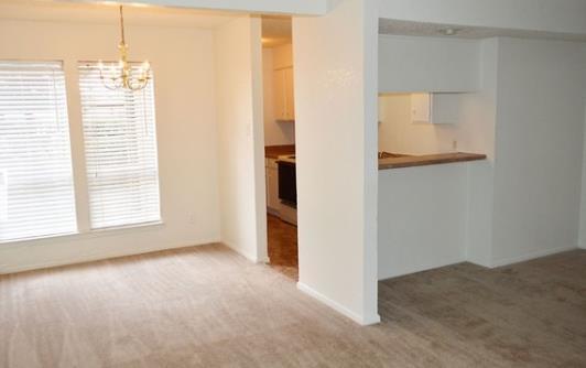 Building Photo - 5054 Hildring Dr E