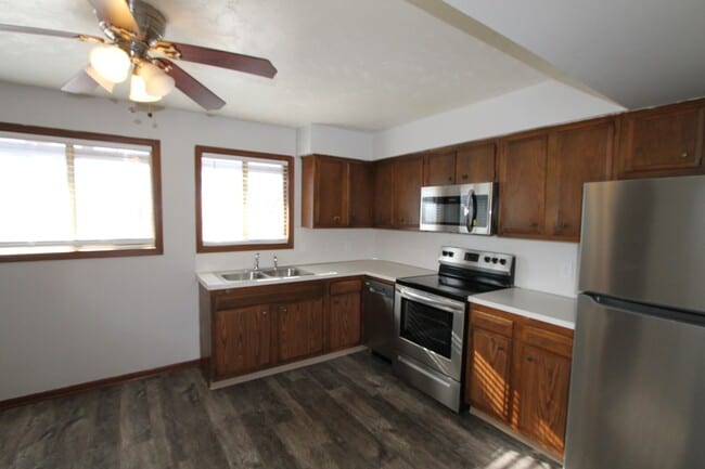 Interior Photo - Briggs Point