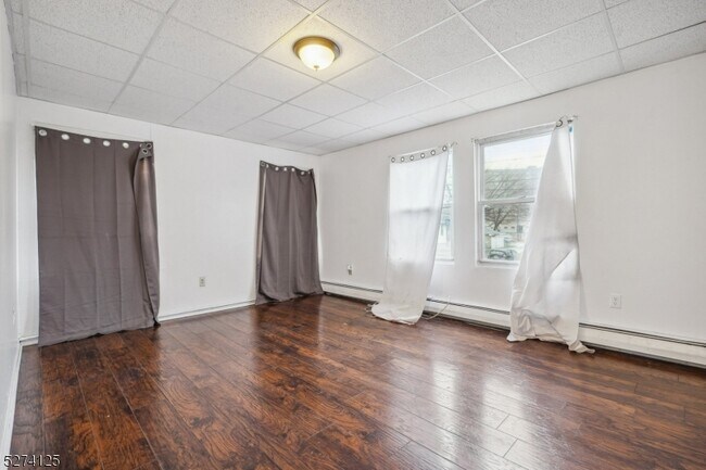 Foto del edificio - 139 Brookside Ave
