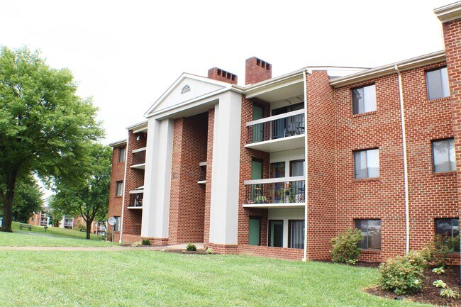 Foto del edificio - 1018 Blue Ridge Dr