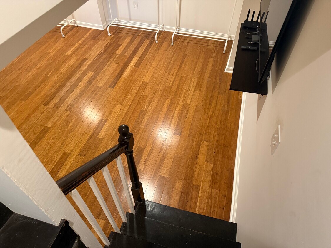 Foto principal - 4020 Blaine St NE