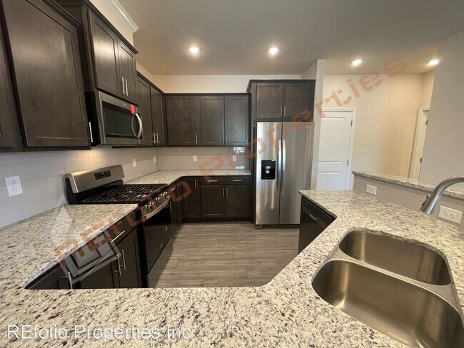 Foto del edificio - 3 br, 2.5 bath House - 2421 Hedge Maple Drive