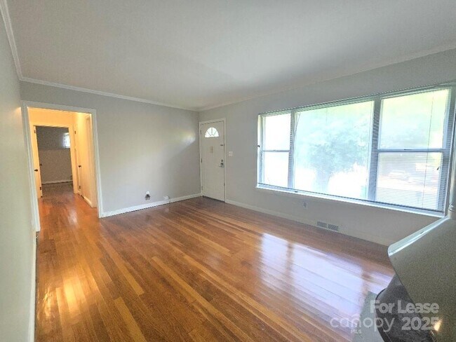 Foto del edificio - 809 Wilbrown Cir