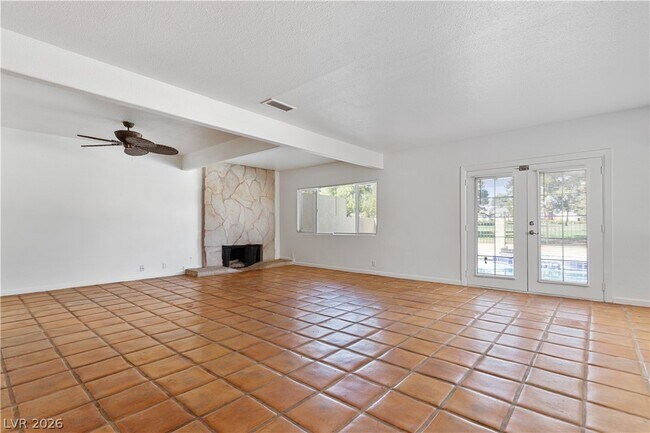 Foto del edificio - 908 Vegas Valley Dr