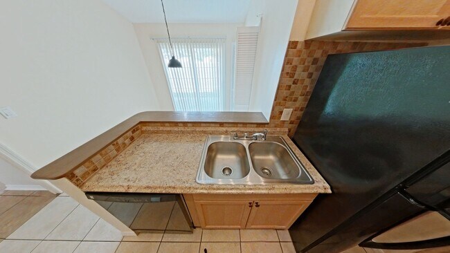 Building Photo - Lovely 2/2 in Magnolia Pointe Orlando