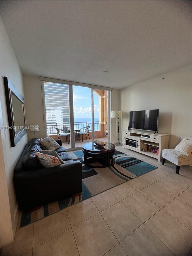 Foto del edificio - 2080 S Ocean Dr