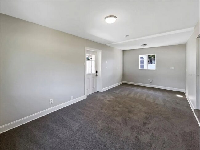 Foto del edificio - 370 E Waldo St