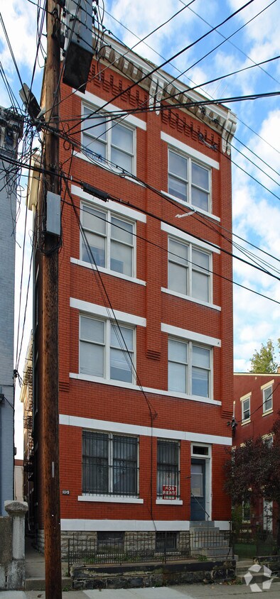 Foto del edificio - 1105 Dayton St