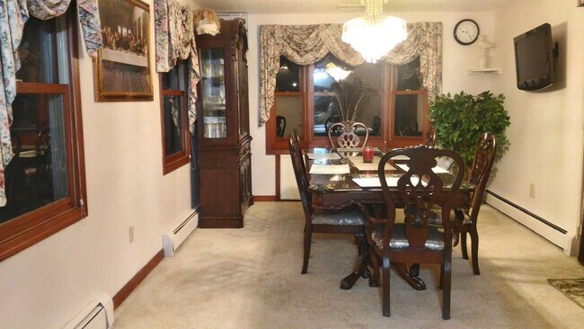 Foto del edificio - Spacious 4 bedroom 2.5 bath house in Walli...