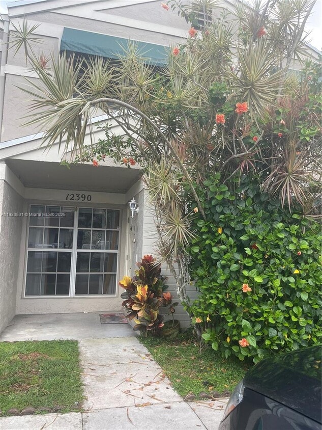 Primary Photo - 12390 SW 51st Pl