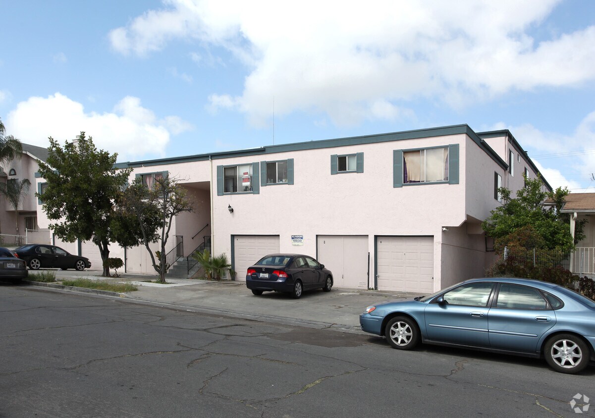 Primary Photo - 4270 47th St