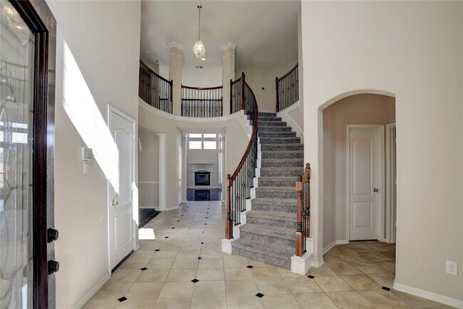 Building Photo - 13419 Sunset Bay Ln