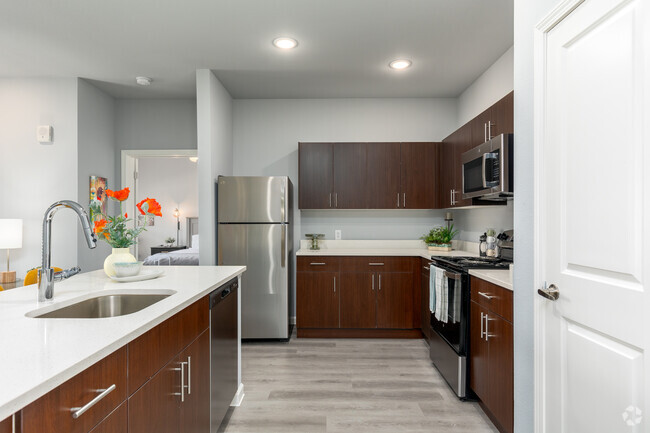 2BR, 2BA - 1,135SF - Kitchen - Whitewing Flats