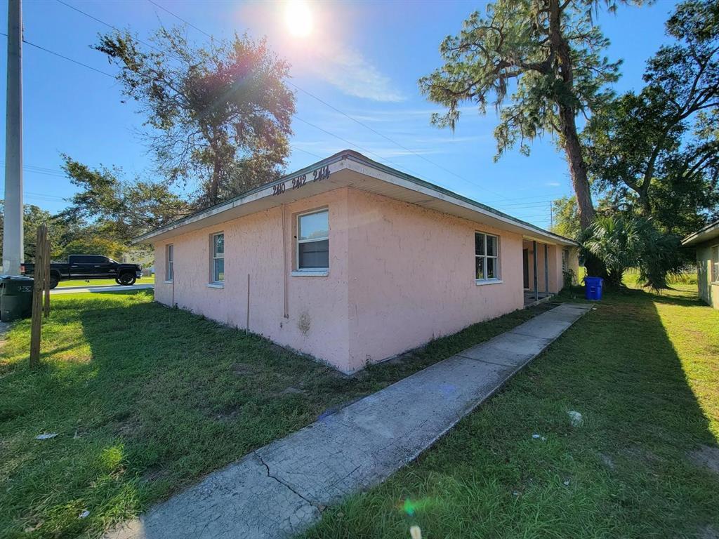 Primary Photo - 2414 Chestnut Woods Dr