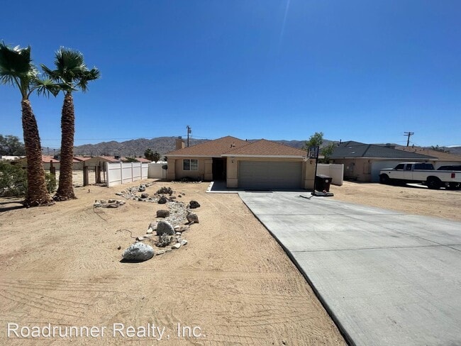 Building Photo - 4 br, 2 bath House - 72147 Sunnyslope Dr
