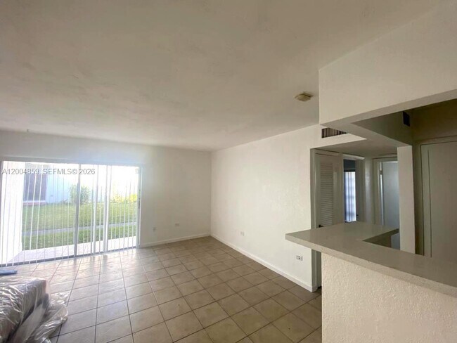 Foto del edificio - 7256 SW 94th Pl