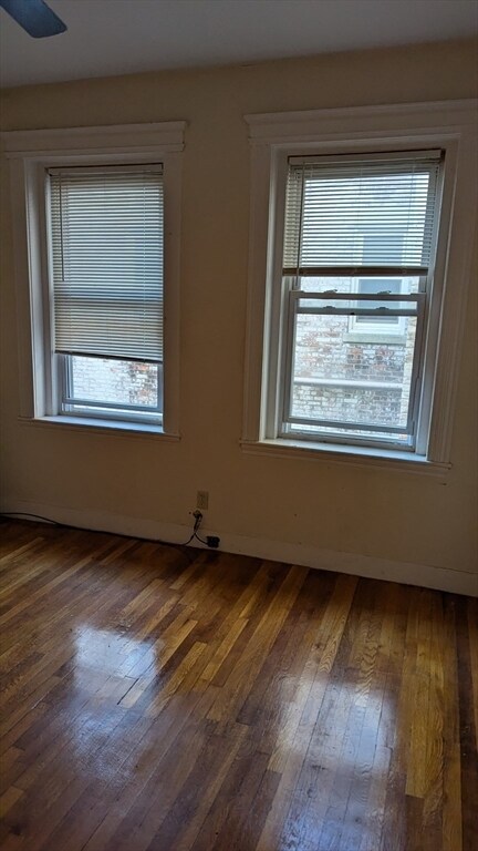 Building Photo - 83 Gordon St