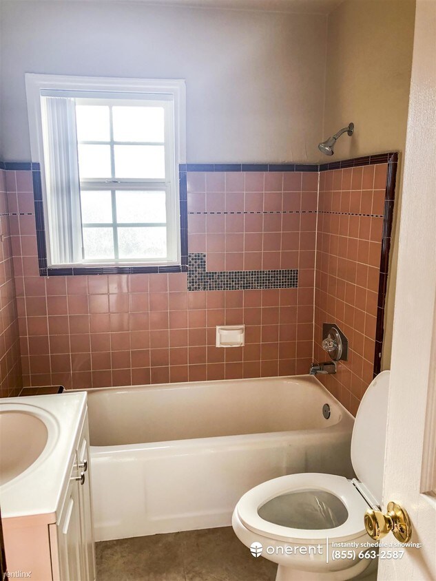 Primary Photo - 2 br, 1 bath Apartment - 4252 37th St -