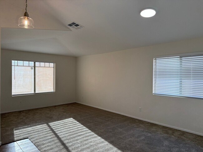 Building Photo - 3922 N Creosote Ct