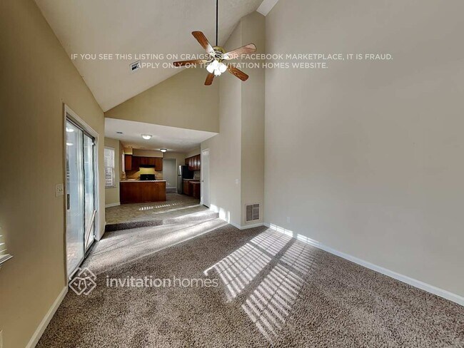 Foto del edificio - 2640 Woodside Dr