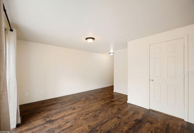 Building Photo - 4036 Village Dr