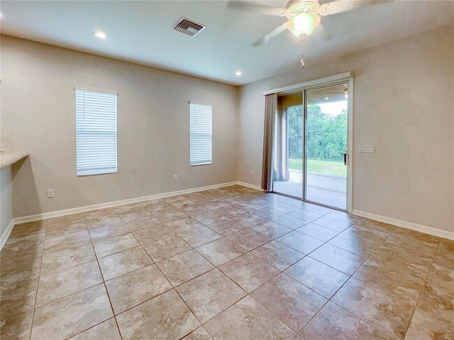 Foto del edificio - 1093 Grantham Dr