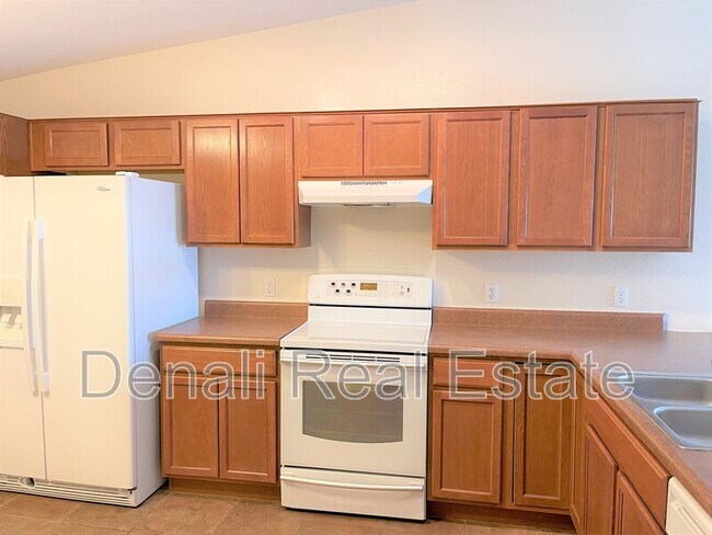 Building Photo - 2729 S Conestoga Rd