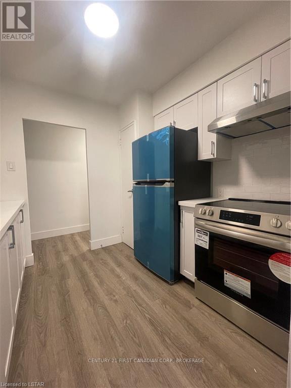 294294 Saulsbury St, Strathroy, ON N7G 2B2 House for Rent in