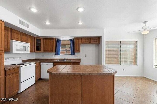 Foto del edificio - 4123 E Coal St