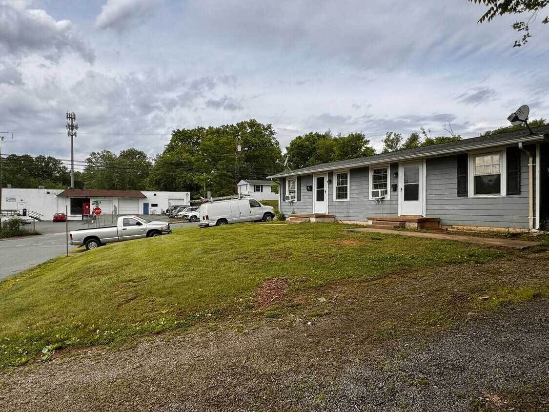 1508 6th St SE Unit B, Charlottesville, VA 22902 Room for Rent in