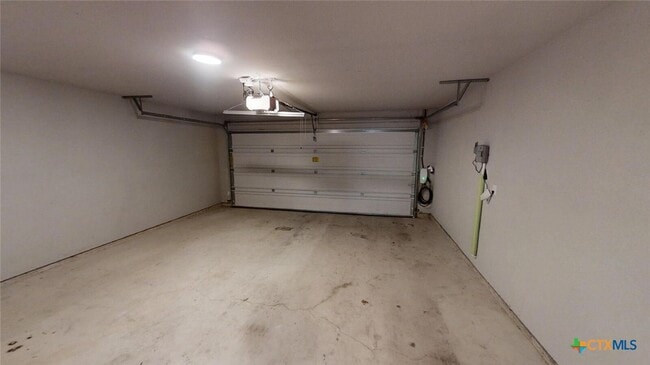 Foto del edificio - 904 Clanton Cove