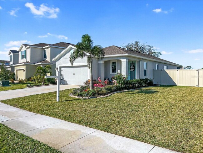 Building Photo - RENT THIS HOME TODAY WITH ZERO DEPOSIT MOV...