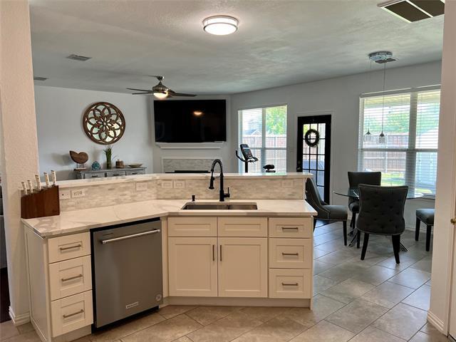 Foto del edificio - 2940 Coolwood Ln