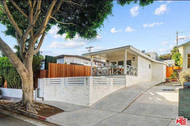 Foto del edificio - 817 Pier Ave