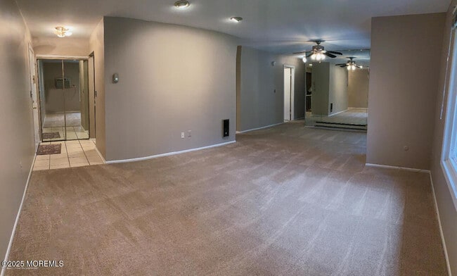 Building Photo - 227 Medford Ct