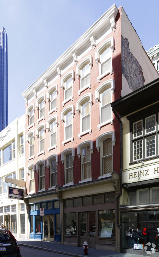 Building Photo - Market at Fifth